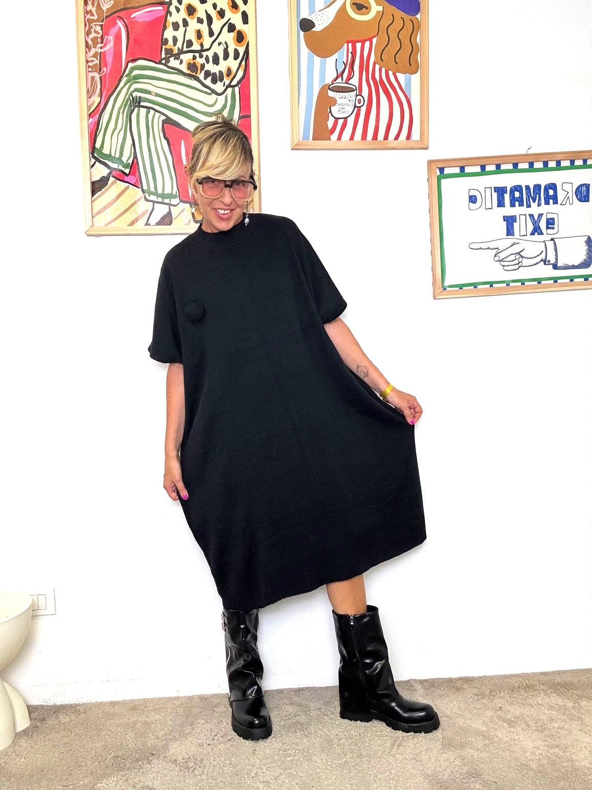 FEMALE -Abito oversize nero midi  stile minimal chic  NERO ZM13203/ NERO FEMALE 