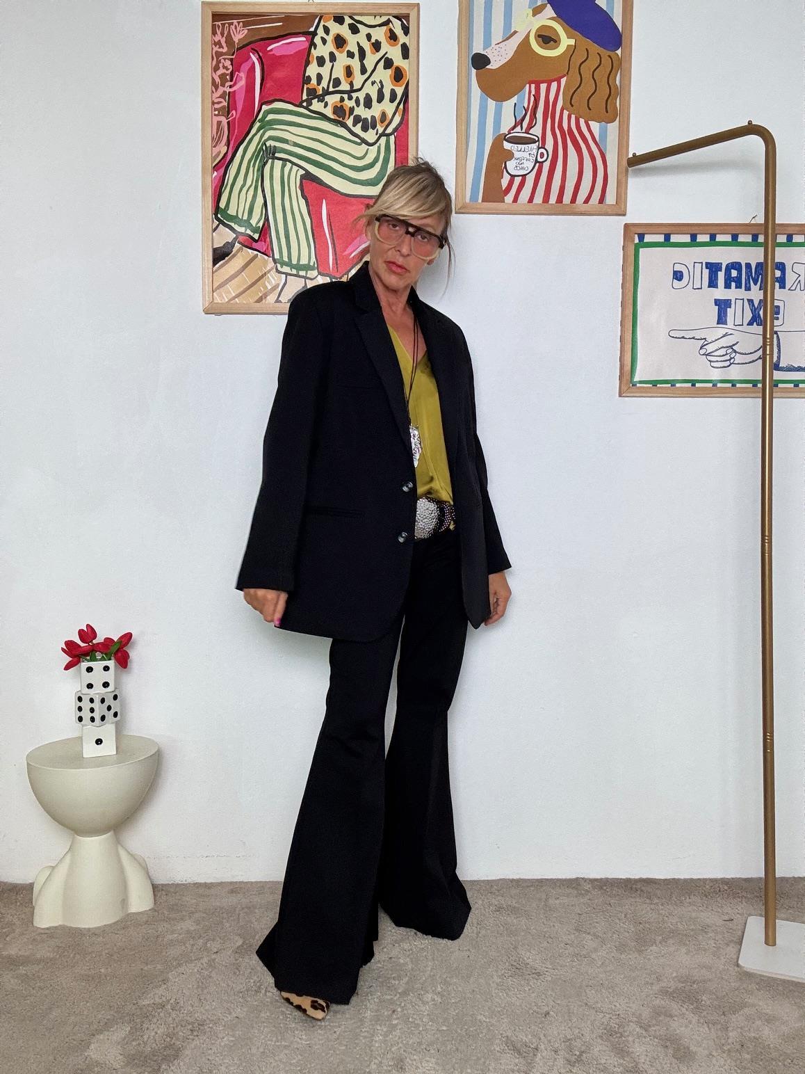 HAVE ONE  - Giacca nera punto Milano over donna  elegante, comoda e super versatile JMI-P028/ NERO HAVE ONE 