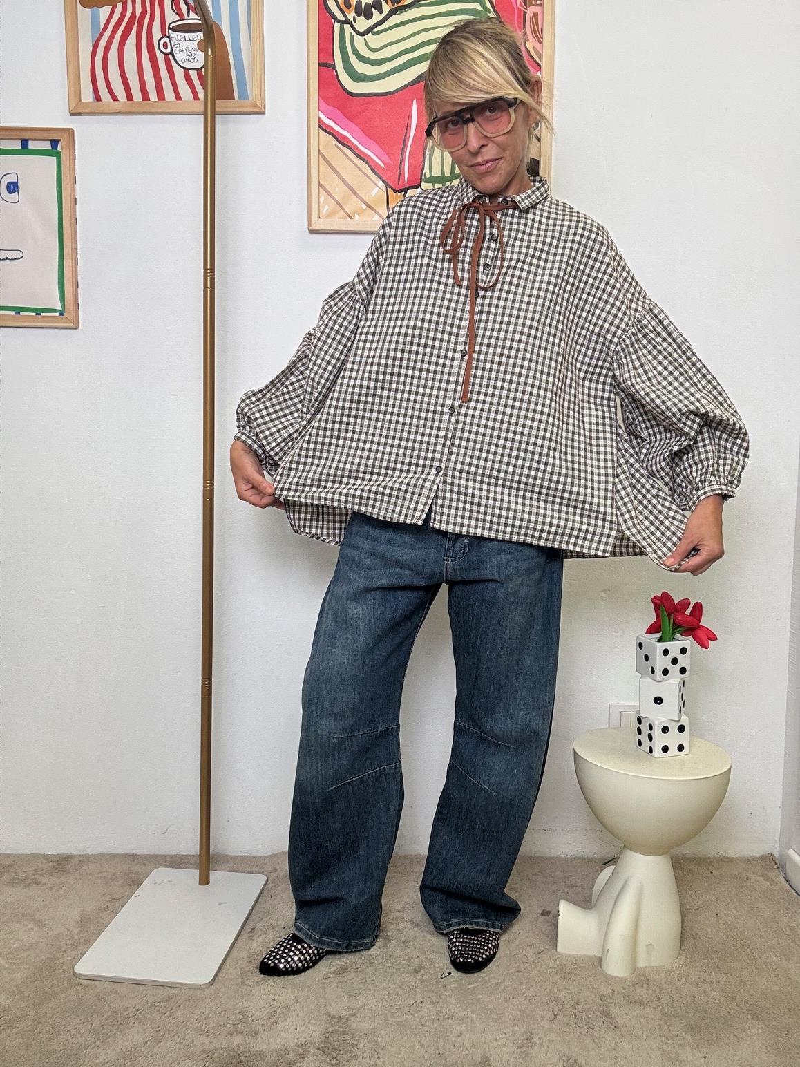 FEMALE - Camicia Bistrot Poetico  Il quadretto che ti cambia la giornata MILITARE WM2518/ MILITARE FEMALE 