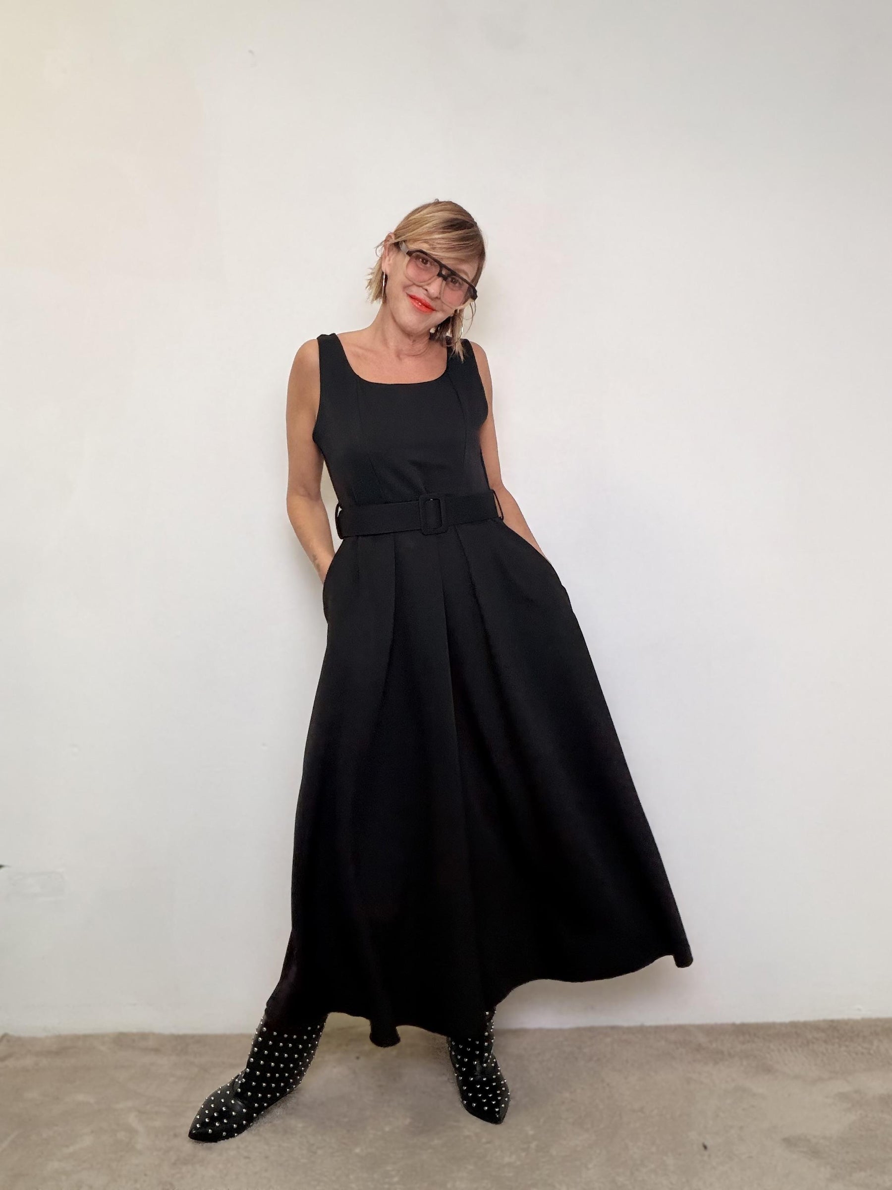 FEMALE - Abito Minimal Chic  Leleganza che fa tutto lei 38997 / NERO FEMALE 