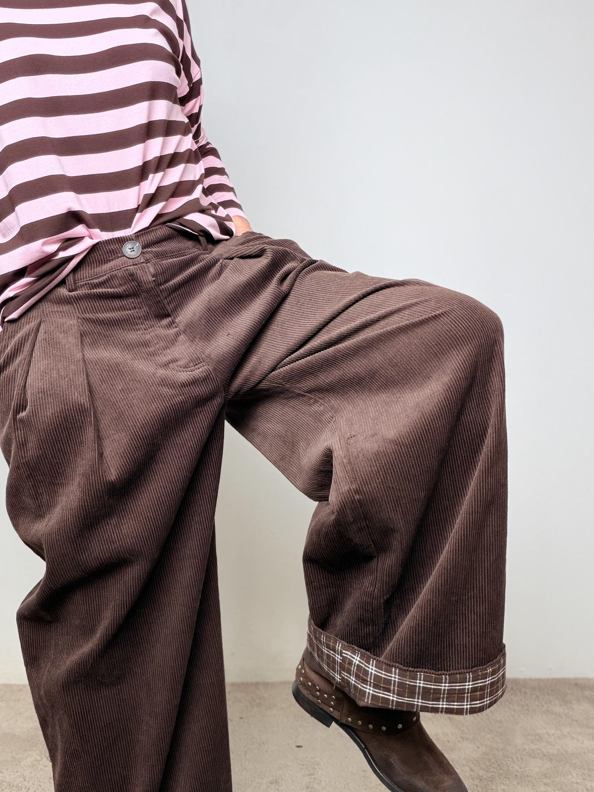 Pantalone in Velluto con Risvolto Chic WM2567/ MORO FEMALE 