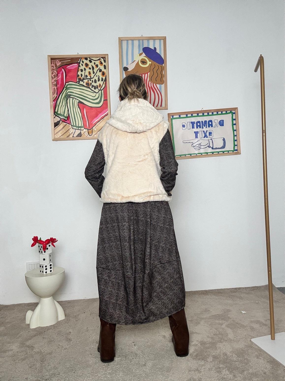 FEMALE - Gilet in ecopelliccia  morbidezza e stile per look chic e versatili GI95000/ PANNA FEMALE 