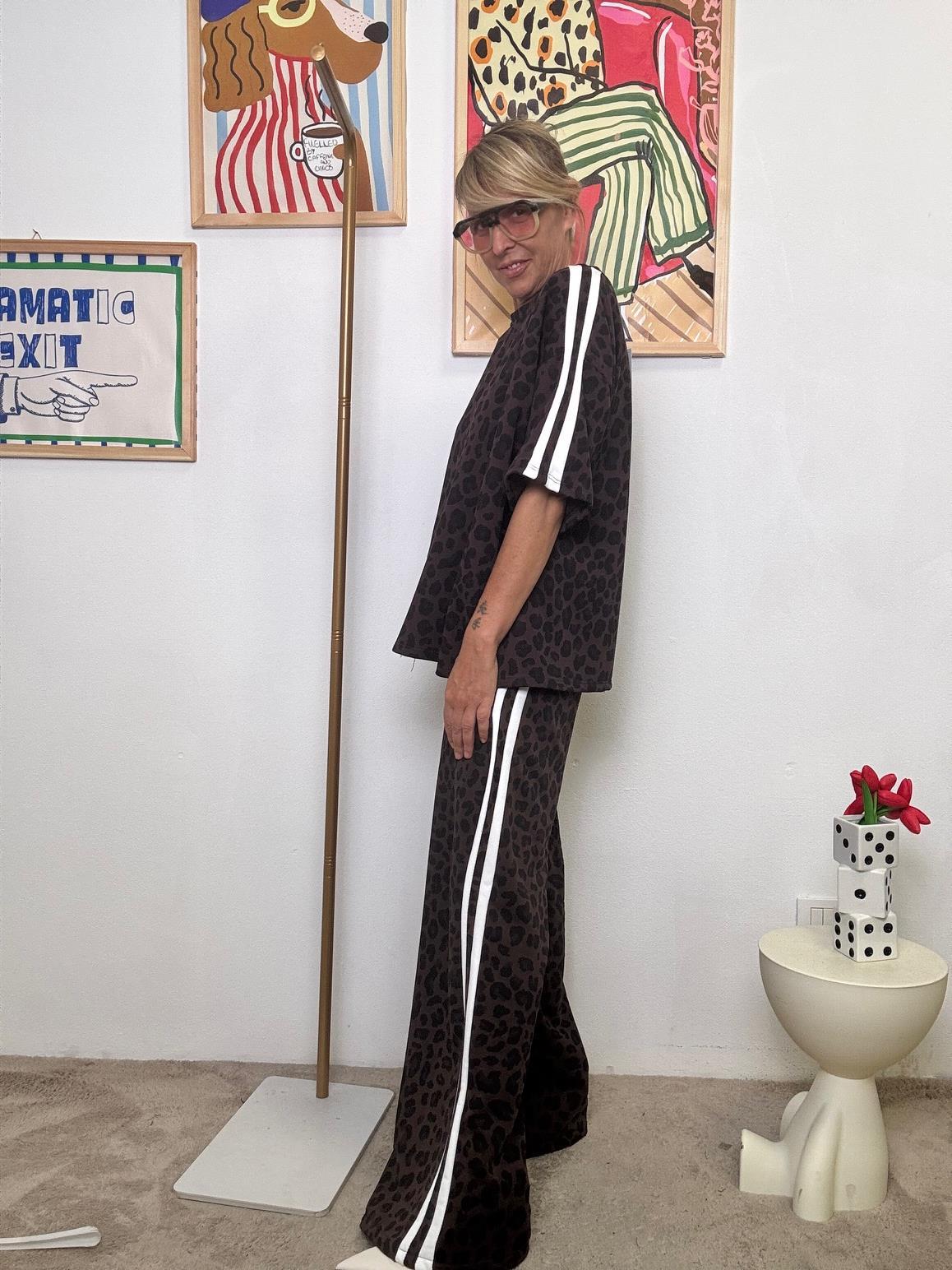 FEMALE - Felpa Lazy Leopard  Animalier rilassato, con sprint da passerella H1374/ MACU MORO FEMALE 