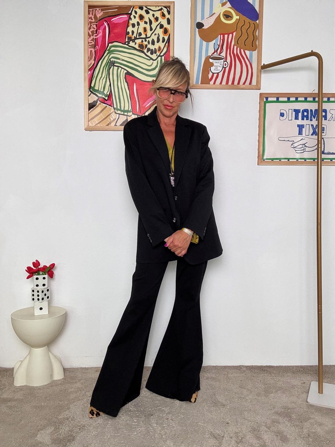 HAVE ONE  - Giacca nera punto Milano over donna  elegante, comoda e super versatile JMI-P028/ NERO HAVE ONE 