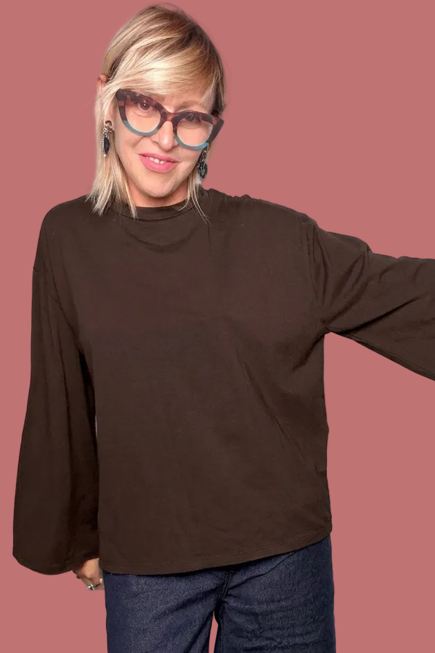 Maglia dalla linea ampia con maniche svasate