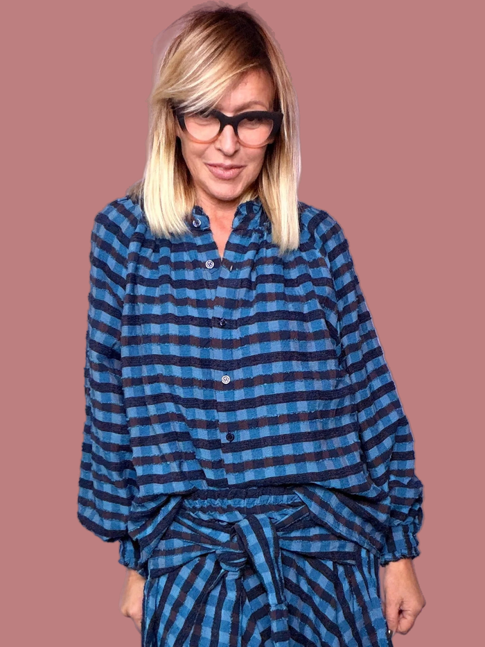 Camicia a quadri con collo arricciato e maniche ampie Female