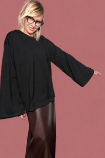 T-shirt oversize con maniche a campana e taschina