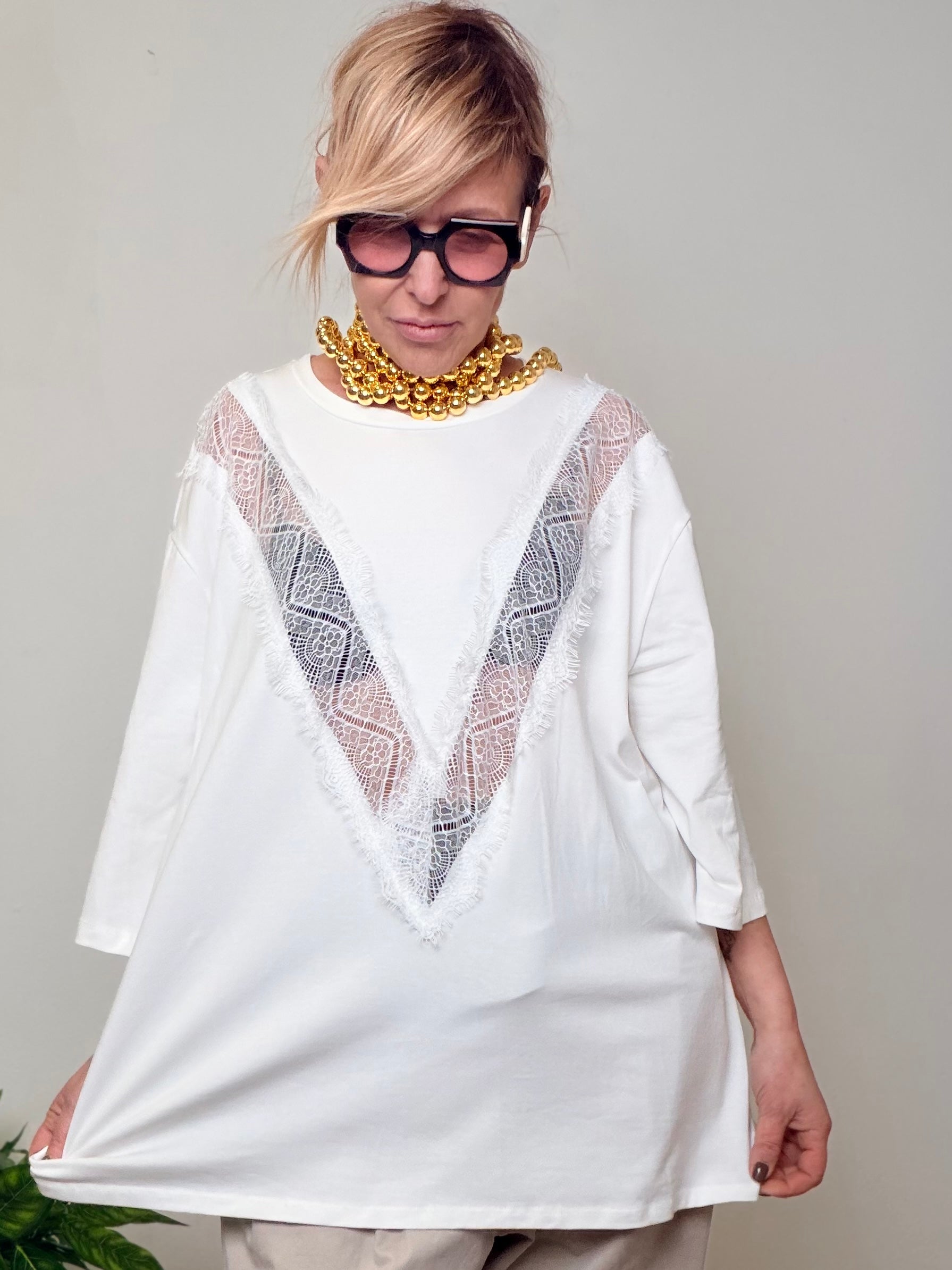 Maglia Oversize con Inserto in Pizzo a V