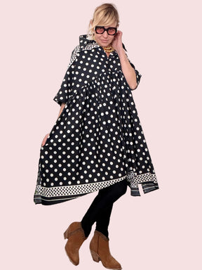 Abito Camicia Oversize a Pois con Dettagli a Contrasto