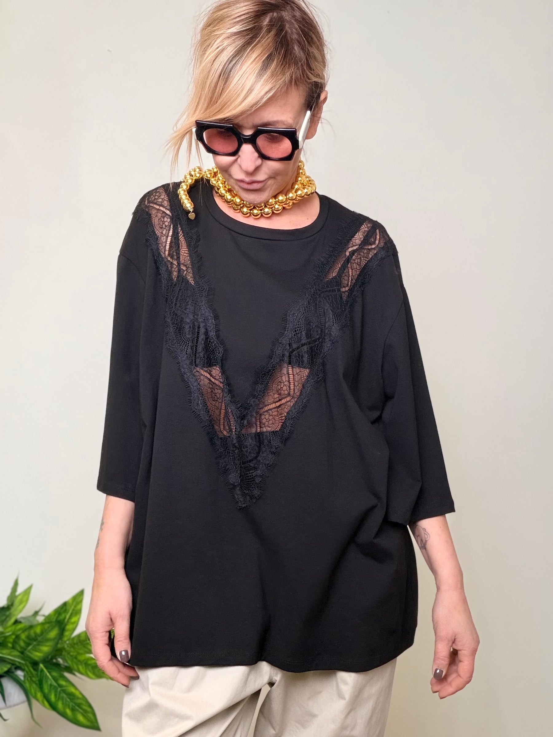 Maglia Oversize con Inserto in Pizzo a V